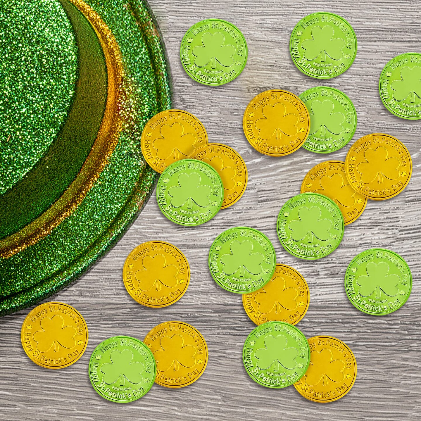 St. Patrick's Day Gold Coins - 100 Pieces Gold Green Lucky Coins Plastic Shamrock Leprechaun Coins, 3-Leaf Clover Coin for Party Decoration Favors