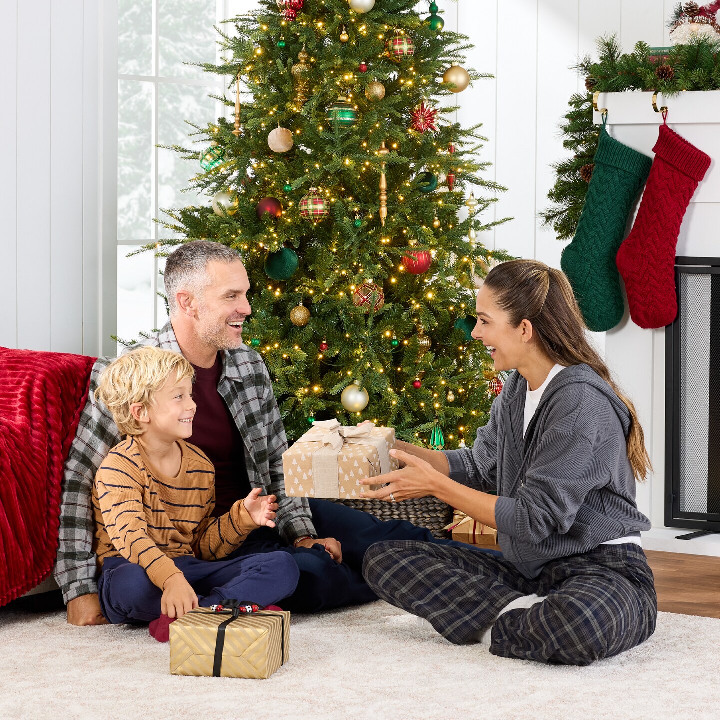 Best Choice Products Pre-Lit Artificial Full Aspen Noble Fir Christmas Tree w/ 2-in-1 Twinkling Micro LED Lights