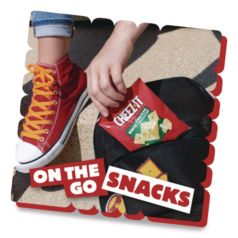 Sunshine Cheez-It 1.5 oz. Single-Serving Snack Bags Crackers - White Cheddar (8/Box)