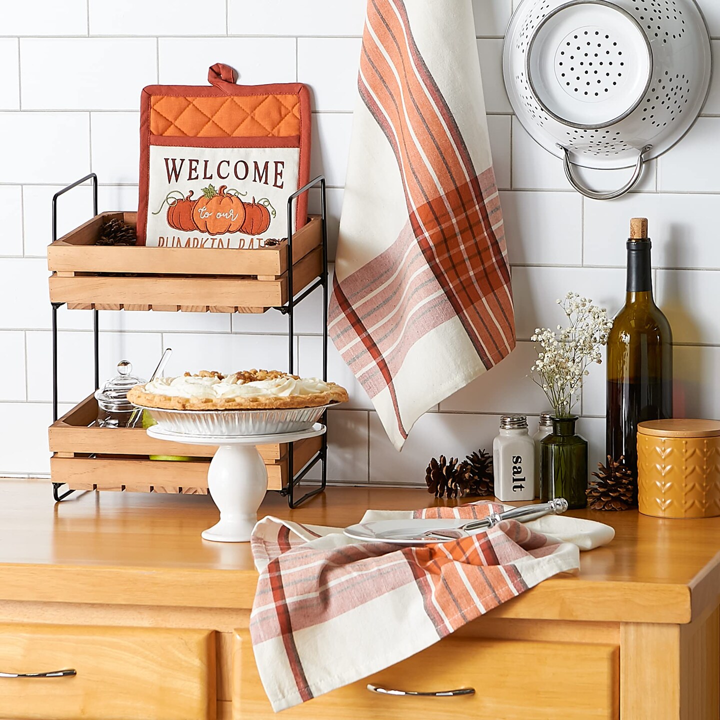 Fall Kitchen Décor Collection Dish Towel & Potholder Hostess Gift Set, Pumpkin Patch, 3 Piece