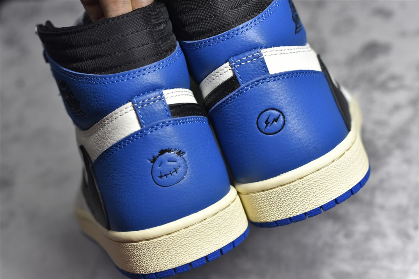 Air Jordan 1 Retro High Travis Scott Fragment Military Blue