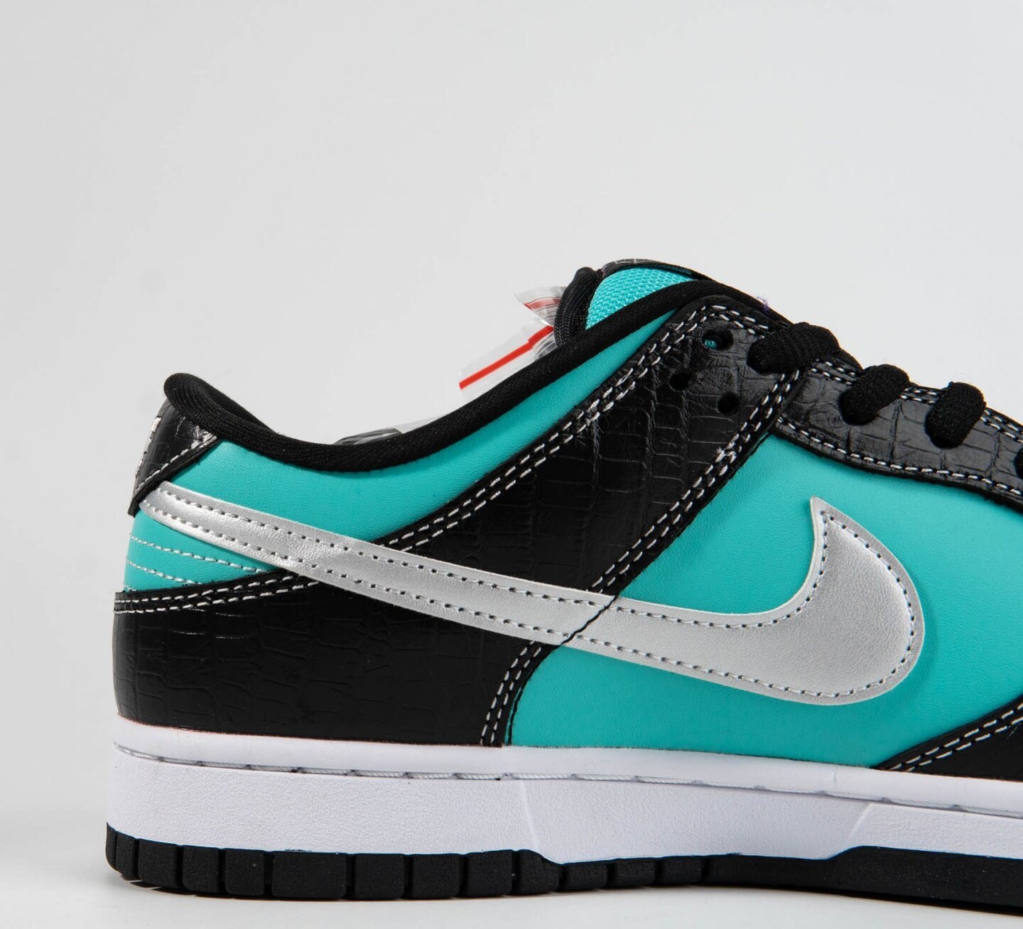 Nike SB Dunk Low Diamond Supply Co Aqua Blue | MakerPlace by Michaels