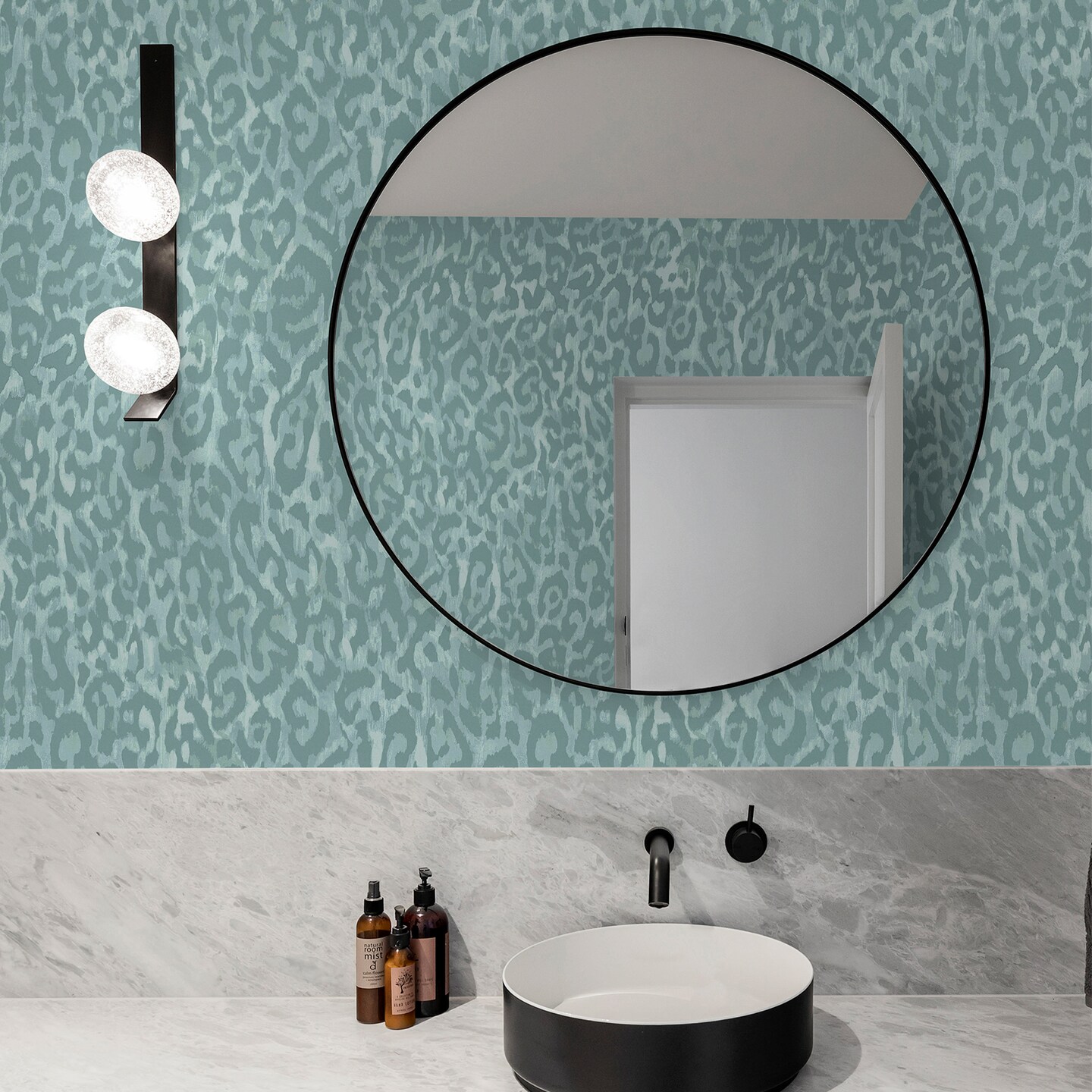 Nicole Miller Laid Back Leopard Minted Peel & Stick Wallpaper