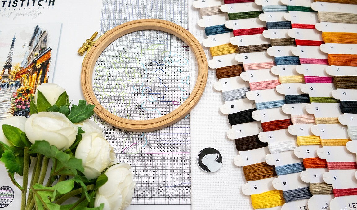 Paris L9929 Counted Cross Stitch Kit