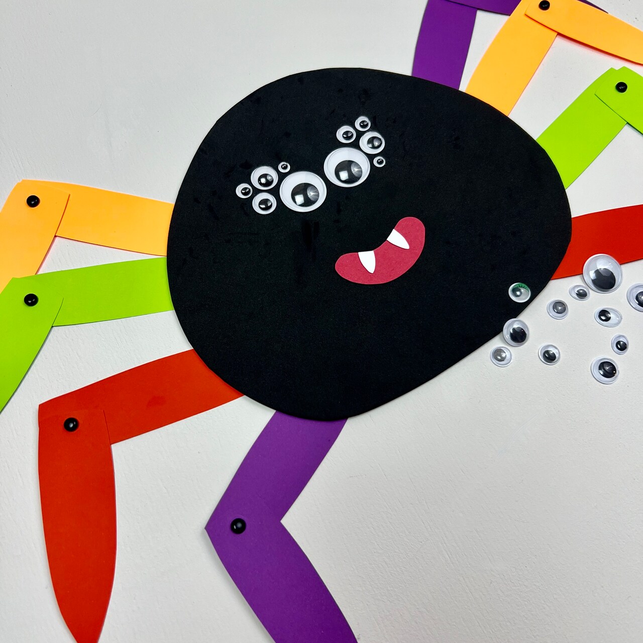 Kids Club: Adjustable Leg Spider Craft