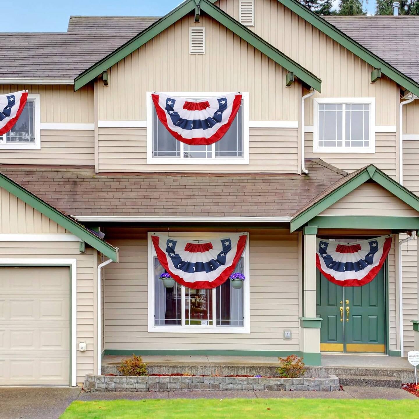 4th of July Decorations Outdoor Patriotic Memorial Day Decor, Independence Veterans Labor Day Hanging American Flag and Banner Wreath, Stars and Stripes Porch Sign Party Supplies - Red White Blue 2025
