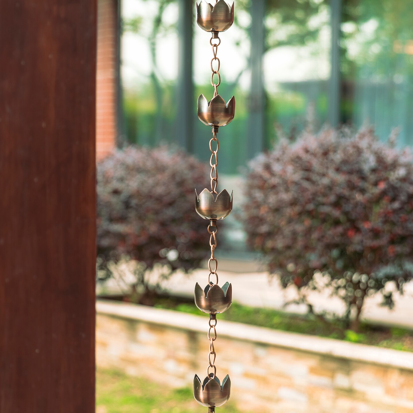 8.5ft 15-Piece Faux Copper Lotus Shaped Rain Chain with V-Shaped Gutter Clip