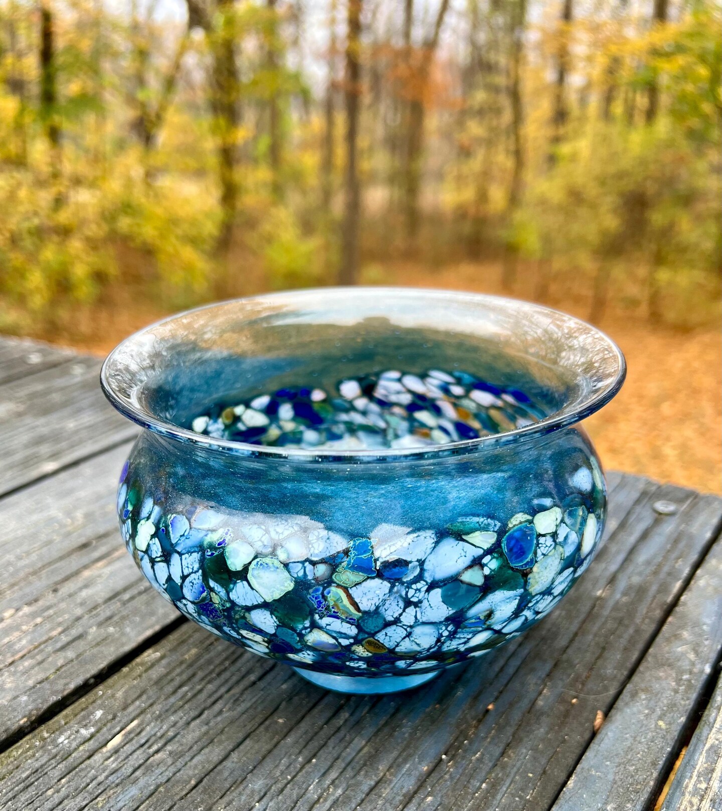 Handblown outlet glass bowl