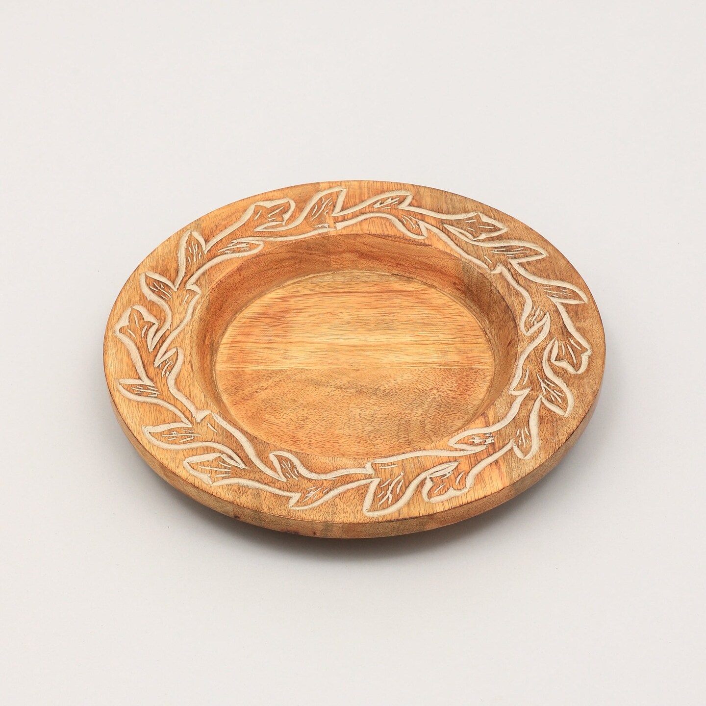 Handcrafted Natural Wood Charger Plate &#x2013; Ecofriendly, 13&#x201D;