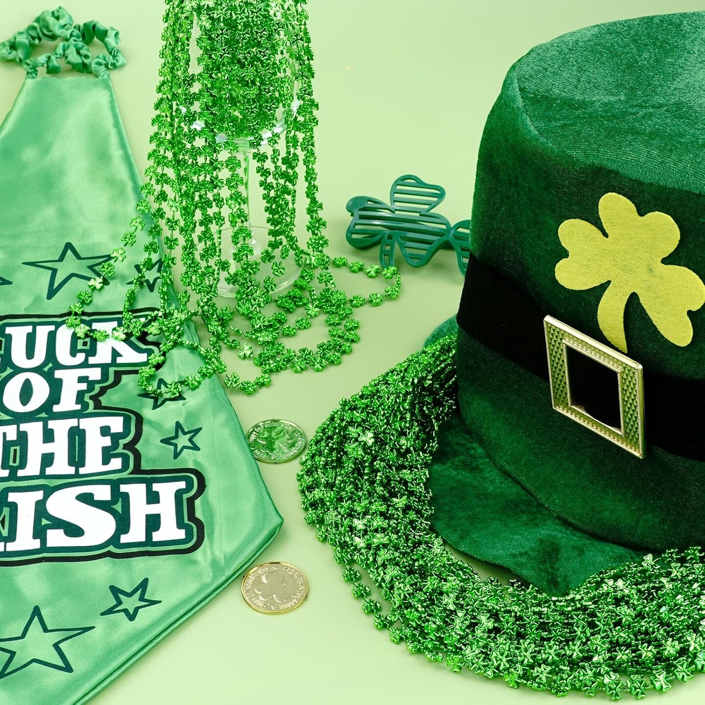 12Pcs St Patricks Day Shamrock Necklaces, St Patricks Day Necklace, Plastic Shamrock Necklaces Bulk, 33" 7mm Green Clover-Shaped Beads Necklace for St. Patrick's Day Party Favors Decorations Gift Supplies Women Men