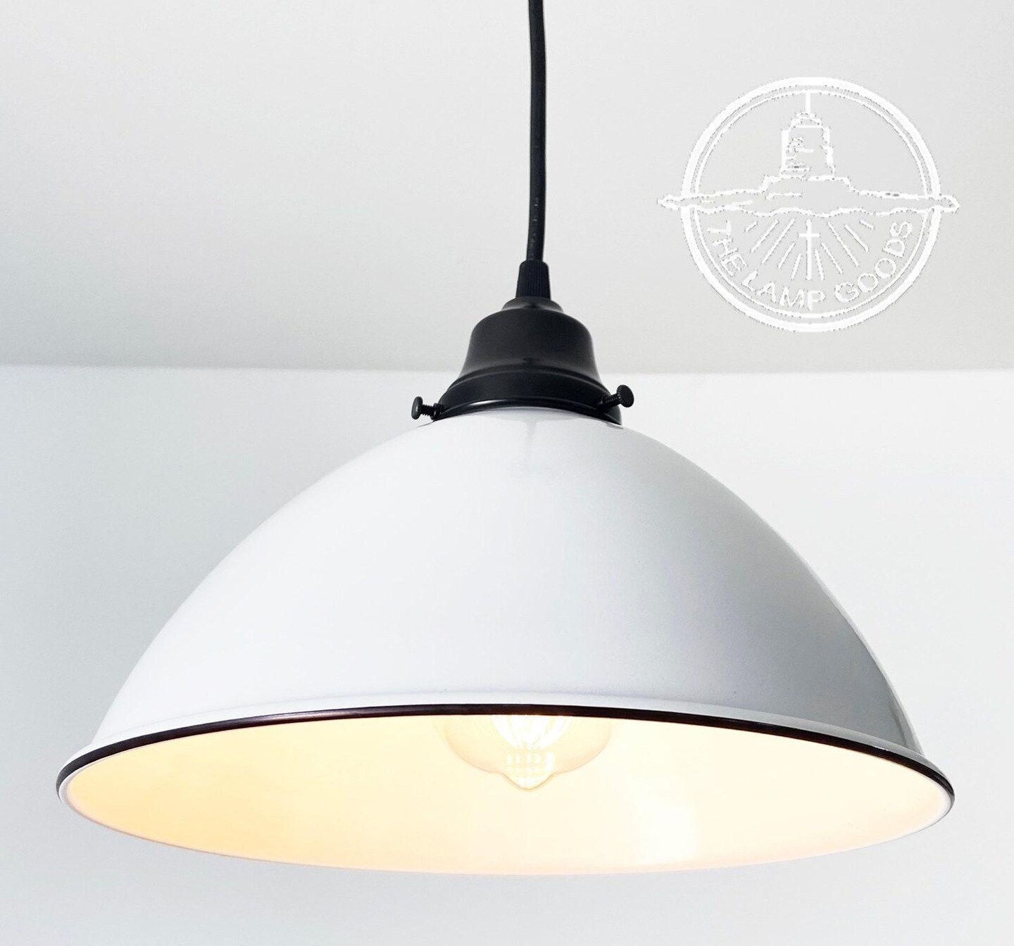 Porcelain Green Enamel Industrial Light - Dead People's Stuff  \, image size:1080x1008