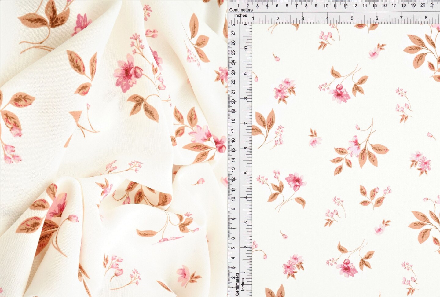 Cey Floral Woven Fabric 100% Polyester, 58/59&#x22; Wide