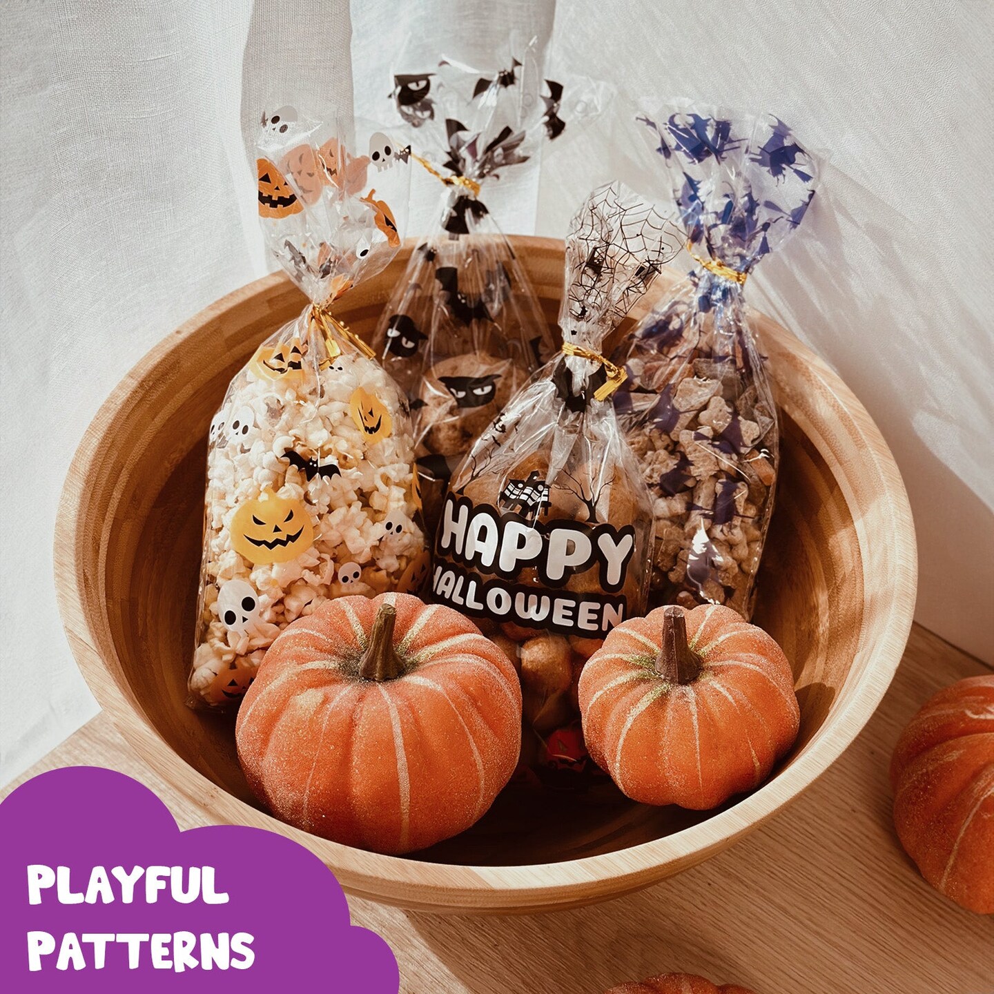 Wrapables Halloween Cellophane Treat Bags With Twist Ties for Candy, Treats, Trick or Treat and Party Favors, Halloween Treat Bags, Halloween Gift Bags, Halloween Goody Bags (100pcs), Dark Creatures