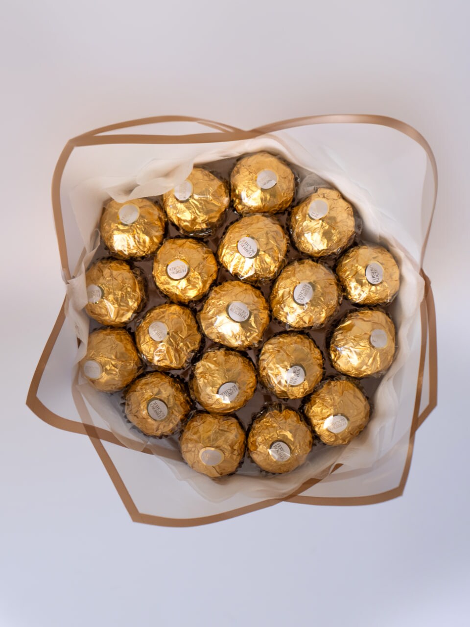 Delicate Edible White Bouquet With Chocolates Ferrero Rocher product 2