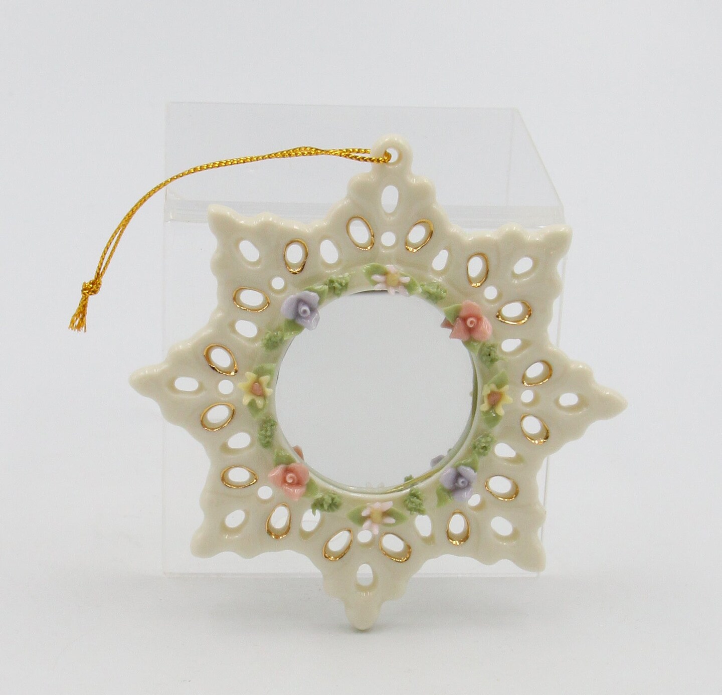 Ceramic Snowflake Ornament, Home D&#xE9;cor, Gift for Her, Gift for Mom, Kitchen D&#xE9;cor, Christmas D&#xE9;cor