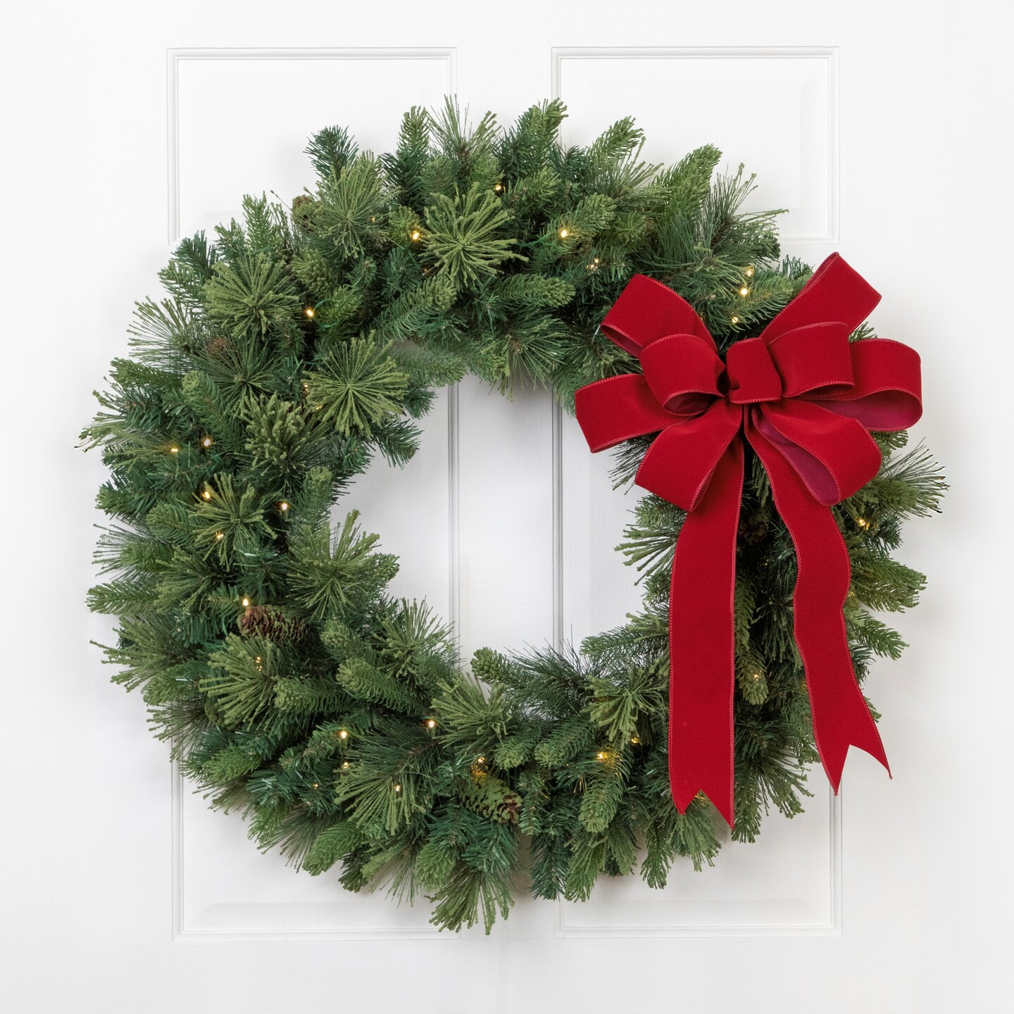 Northlight Pre-Lit Battery Operated Mossy Cashmere Pine Artificial Christmas Wreath - 32&#x22; - Clear Led Lights