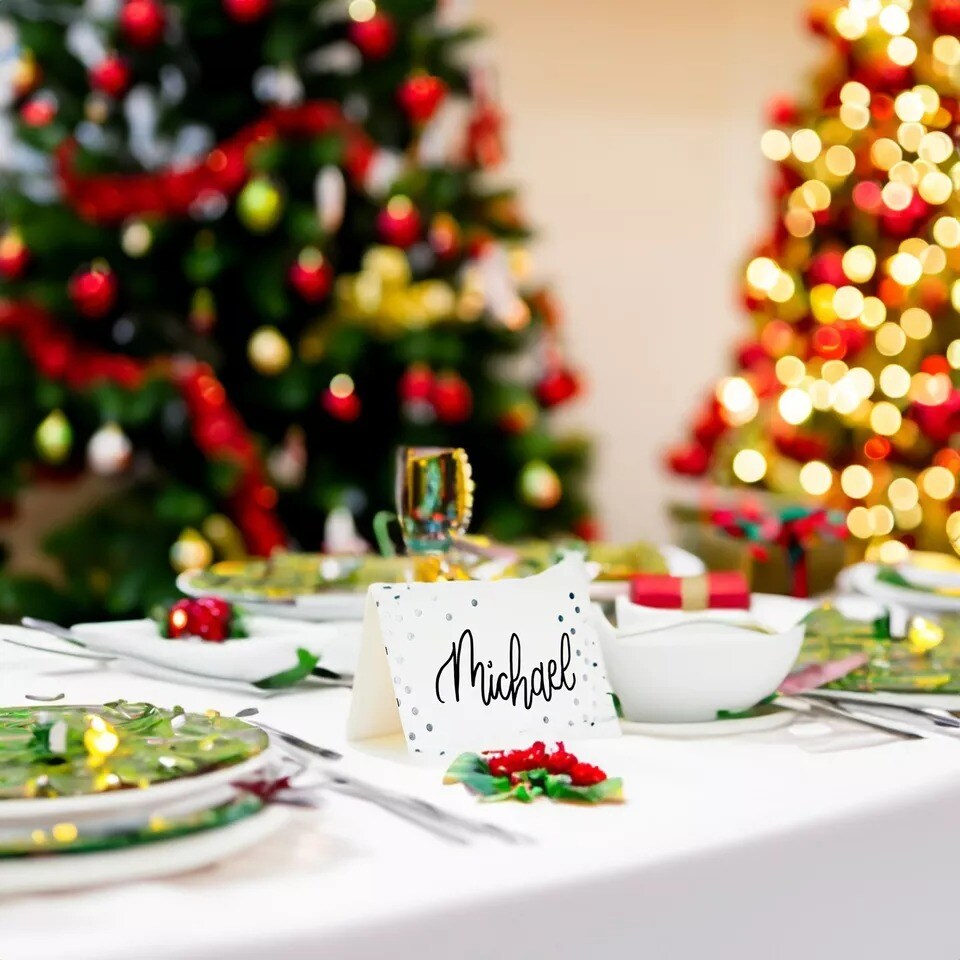 100 Pack Wedding Name Place Cards for Table, Silver Polka Dot Cards, 2x3.5 In