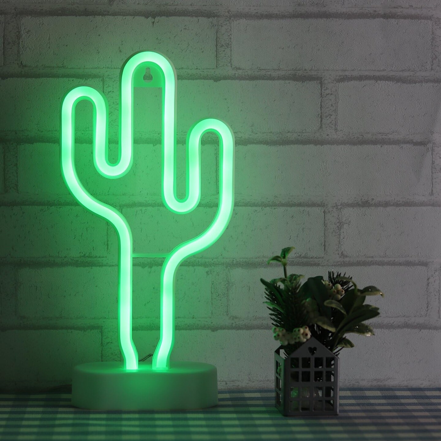 Summer Tropical Cactus Neon Light – Summer LED Wall Decor, USB or Battery Powered Night Light for Bedrooms, Kids’ Rooms, and Beach Party Vibes