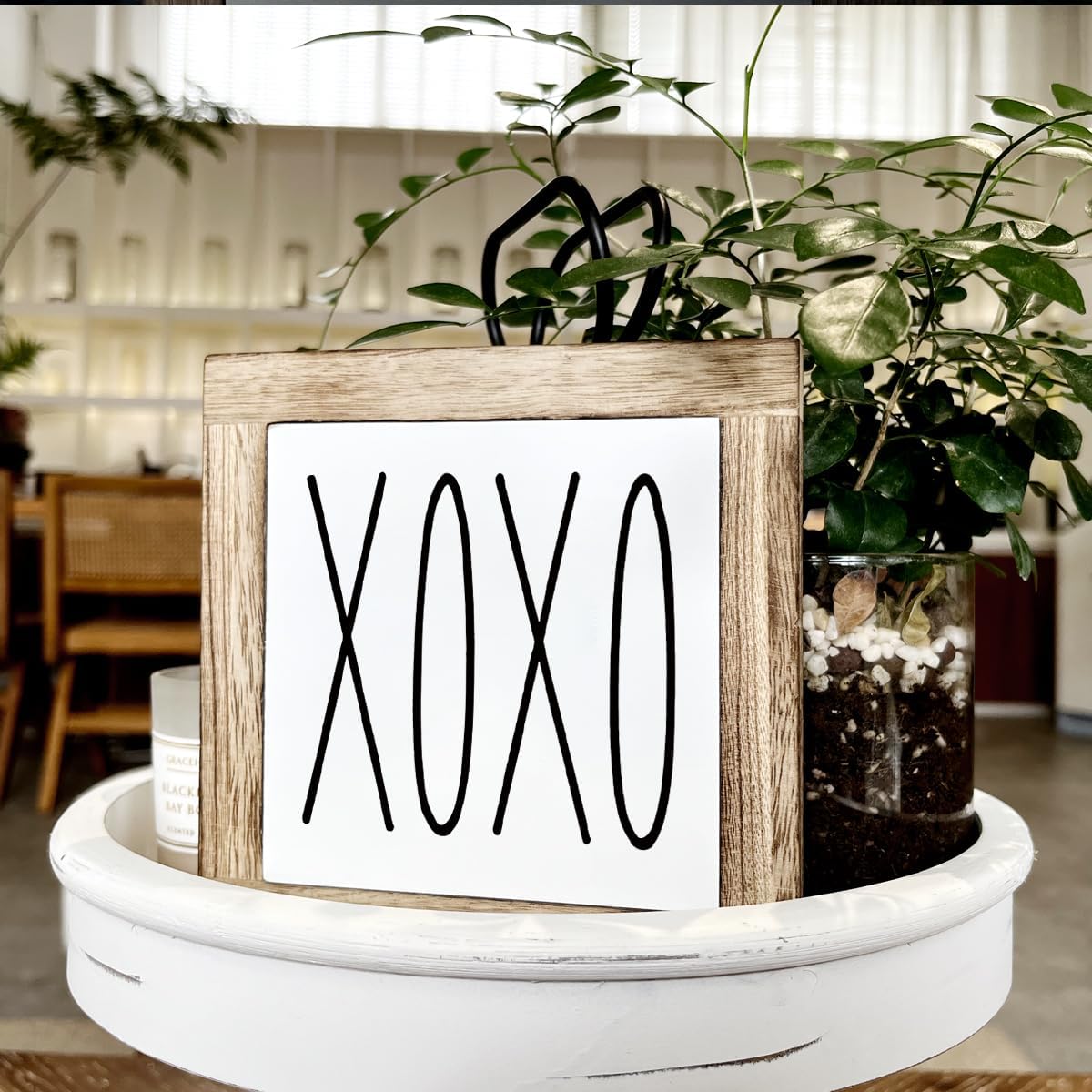 Summer Vibes XOXO Wooden Box Sign &#x2013; Beach-Inspired Rustic Tabletop Decor for a Relaxing Summer Atmosphere