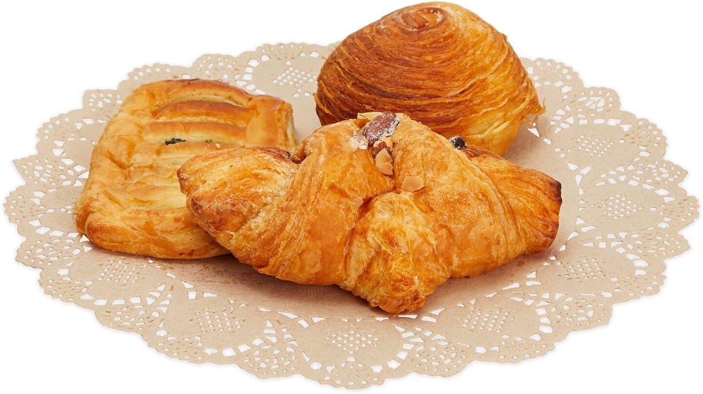 250 Pack Round Paper Placemats for Cakes, Desserts, Light Brown Doilies for Food, Formal Events (12 in)