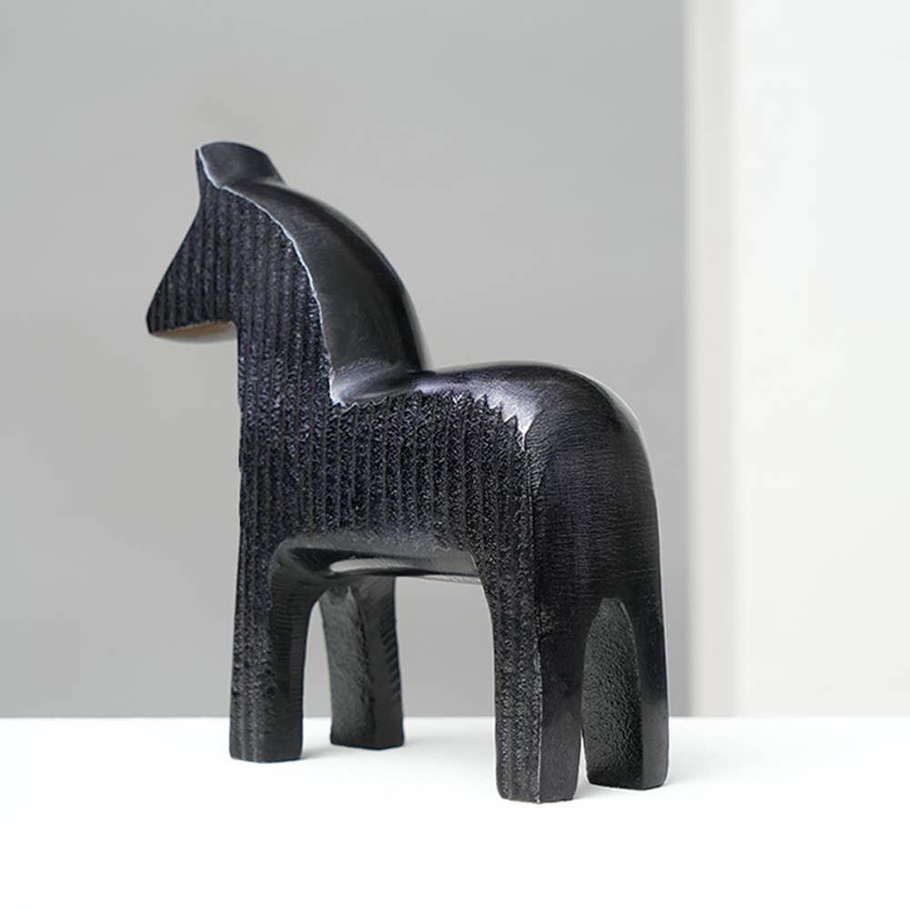 Black Ribbed Horse Sculptures – Modern Aluminum Animal Figurines