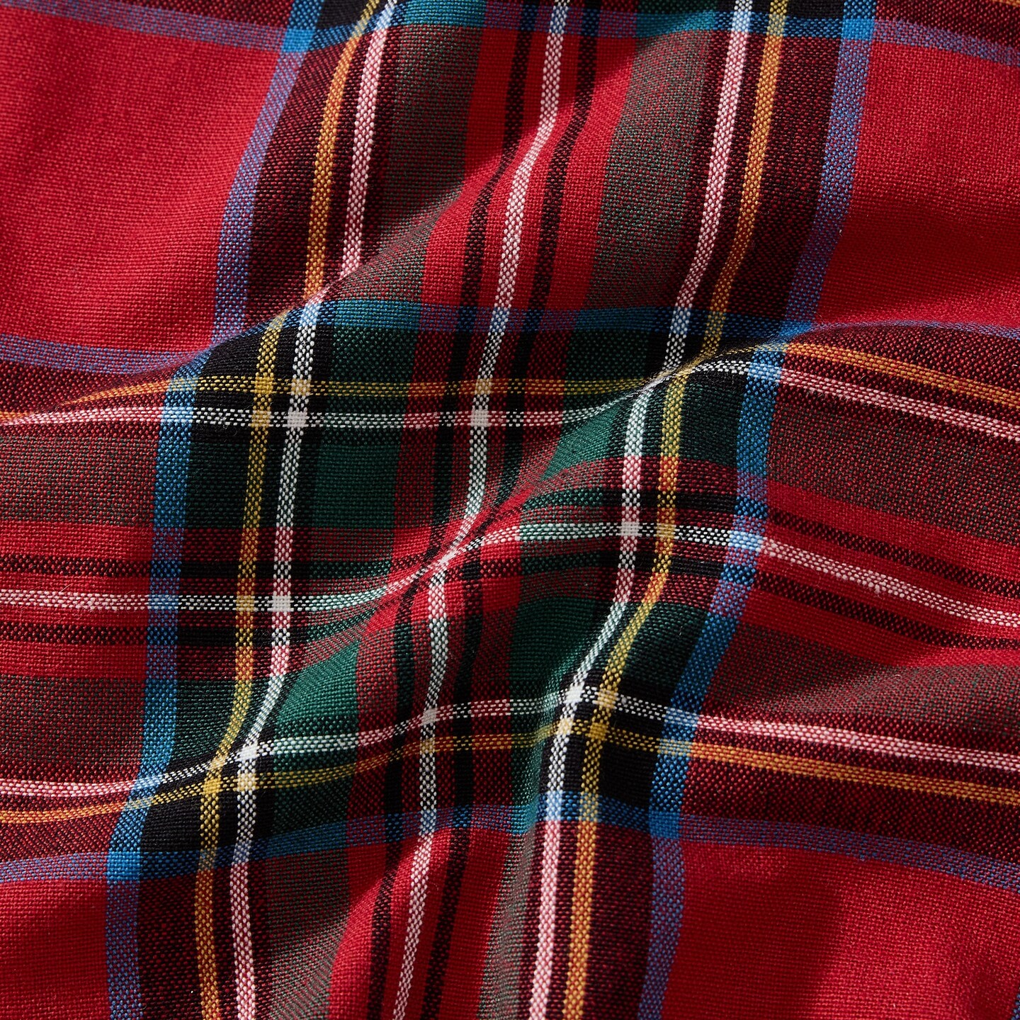 Threadmade Home Stowe Tartan Plaid Tree Skirt, Red - 48"W x 48"L