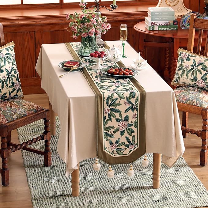 Velvet Fabric Cloth Runner for Table,Red Farmhouse Floral Pattern 102 Inches Extra Long Table Runners,Decoration Tabletop for Dining Room,Banquet,New Year,Thanksgiving,Holiday,16&#x22;*102&#x22;