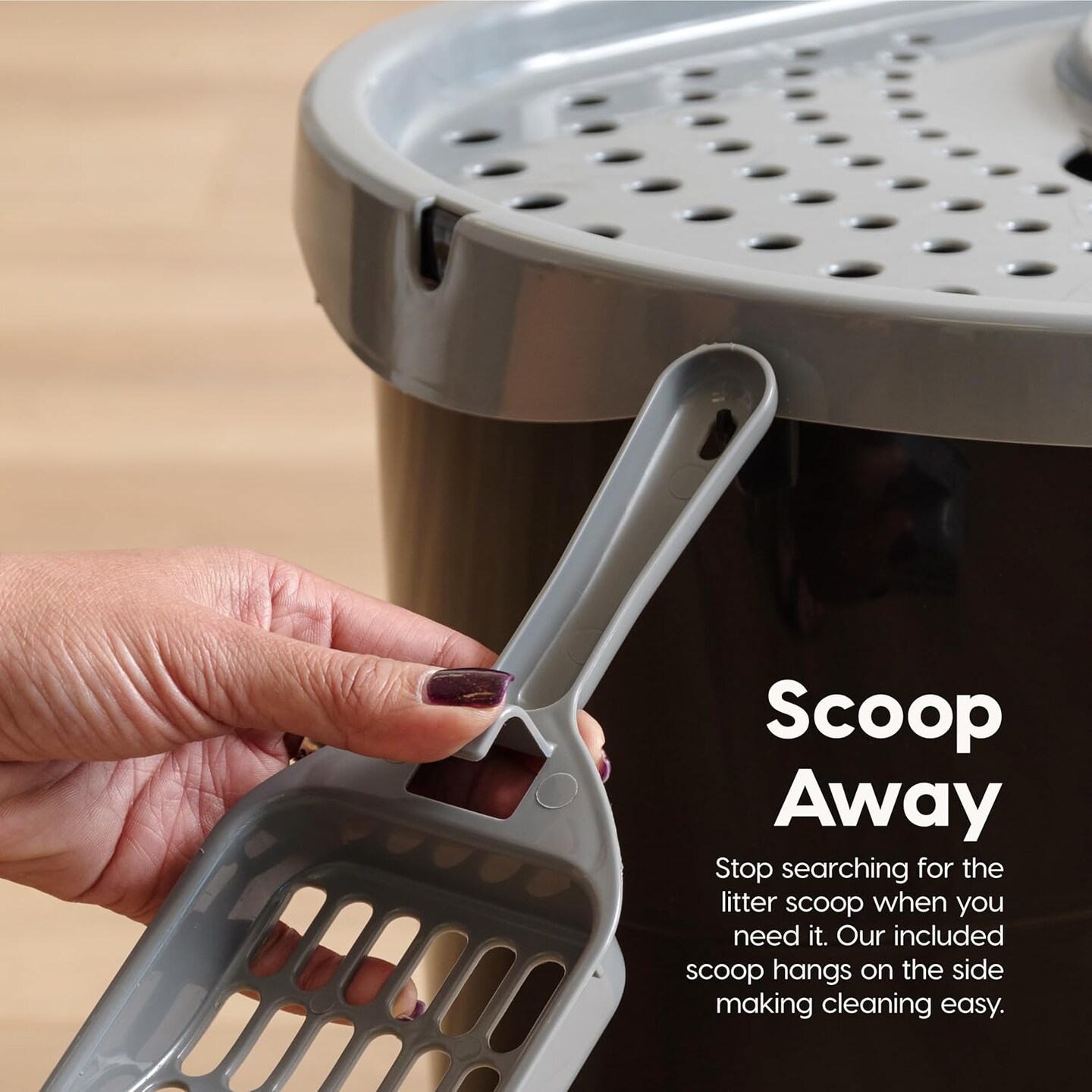 IRIS USA Oval Top Entry Cat Litter Box with Litter Catching Lid, Privacy Walls and Scoop