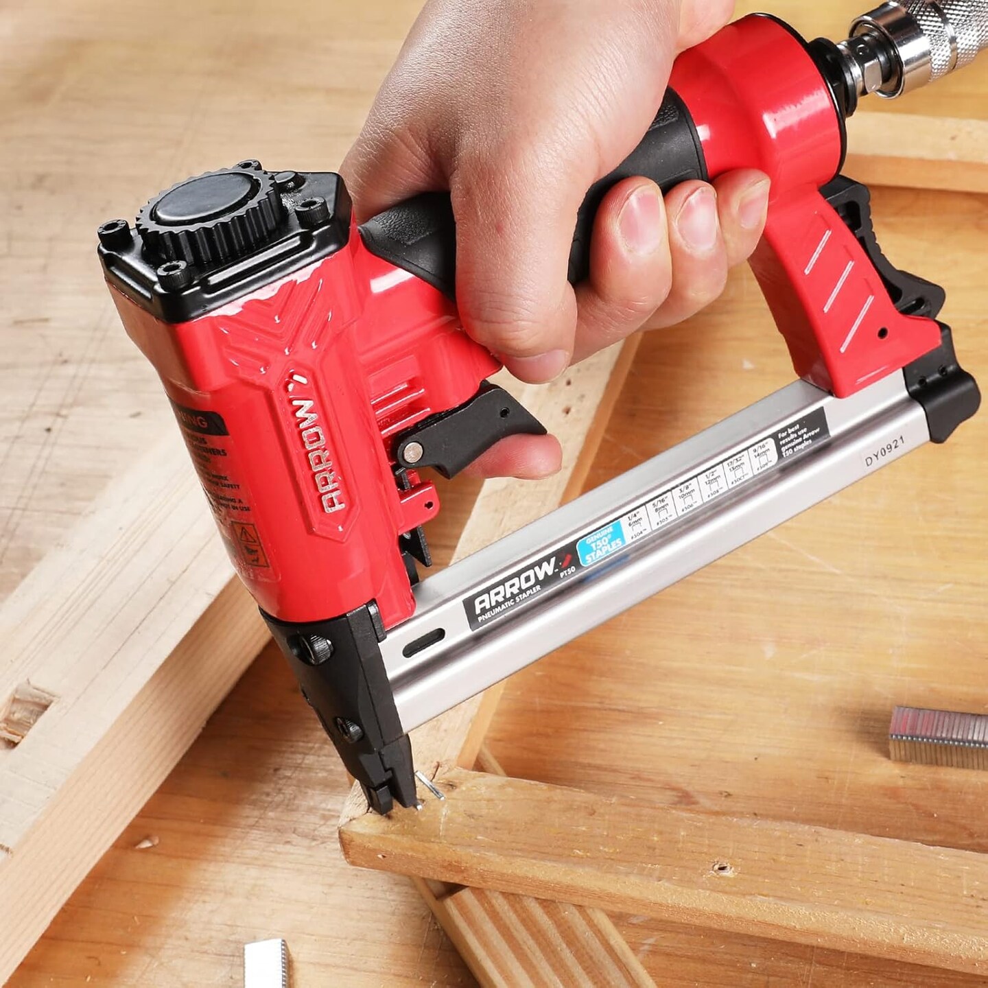 Staple Gun, Oil-Free Upholstery Stapler with 3750 Pieces T50 1/4", 3/8", 1/2" Staples, Adjustable Exhaust, for Woodworking, Professional and DIY Projects, PT50