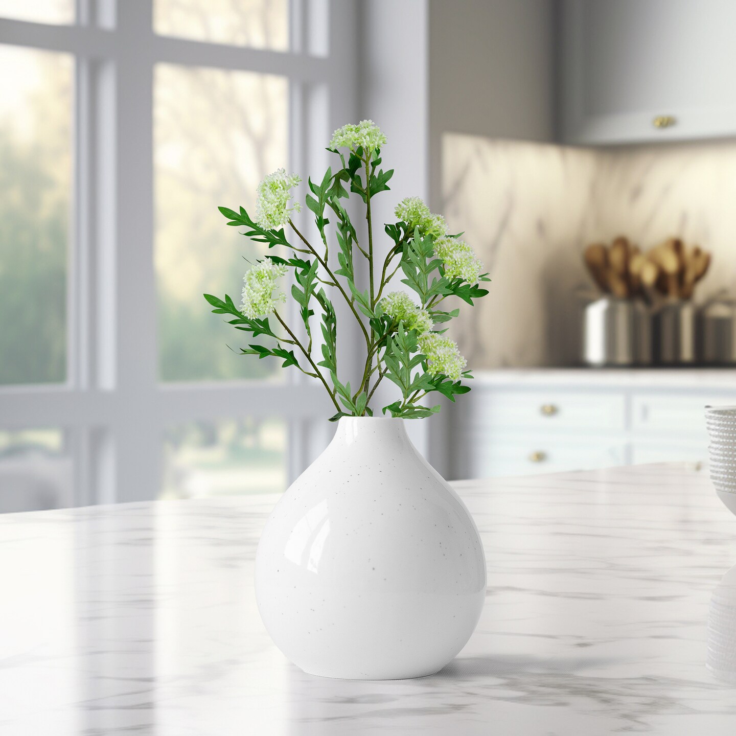 Northlight Finch Laceflower Artificial Floral Sprays- 27&#x22; - White and Green - Set of 6
