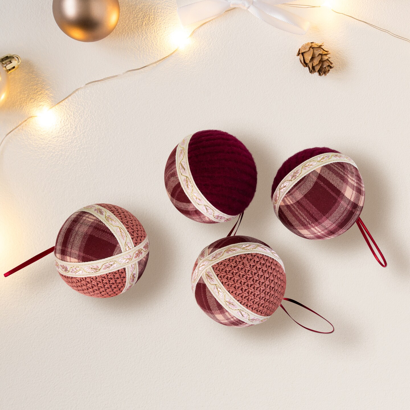 Northlight Plaid and Knitted Christmas Ball Ornaments - 3.5&#x22; - Maroon and Ivory - Set of 4