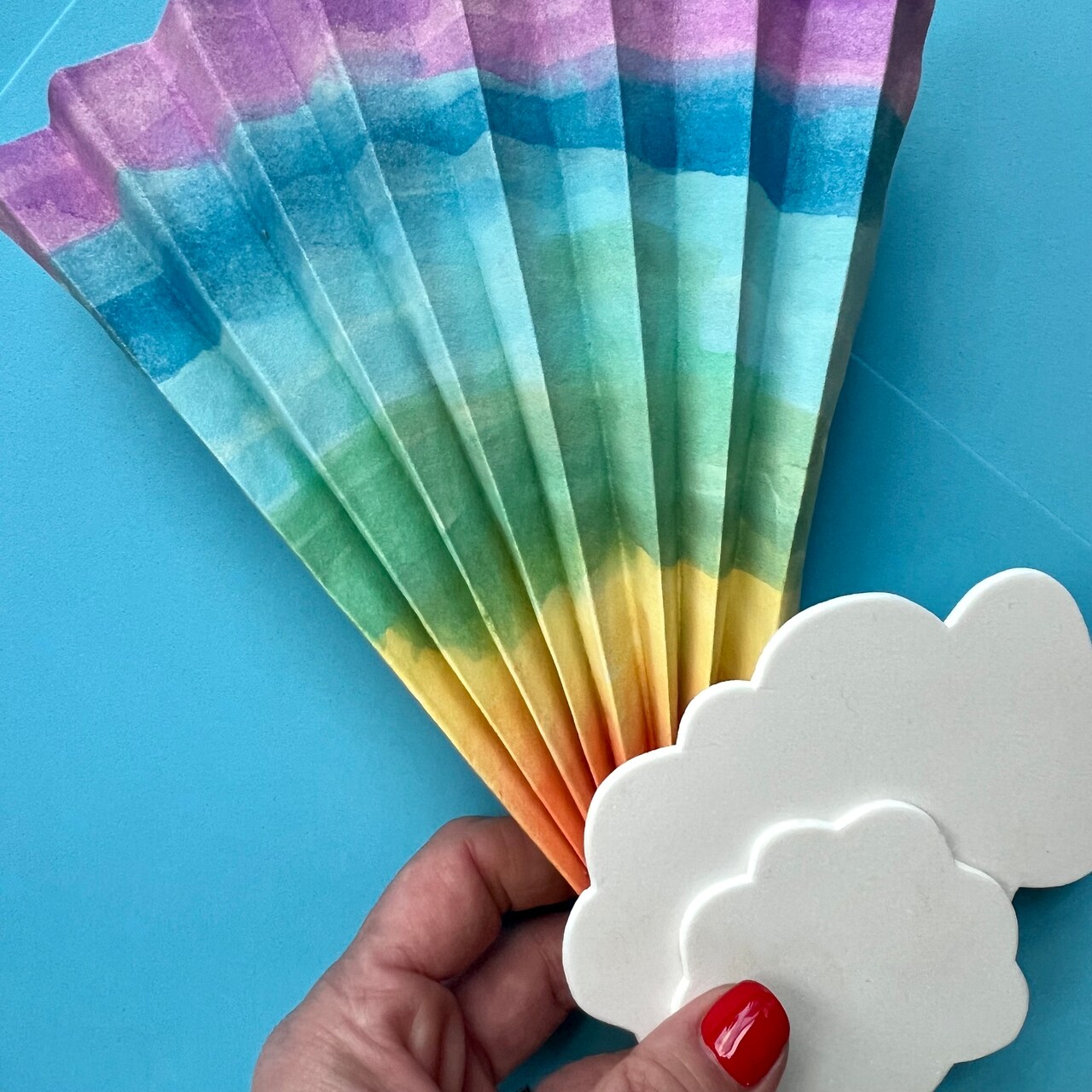 Kids Club: Watercolor Rainbow Fan