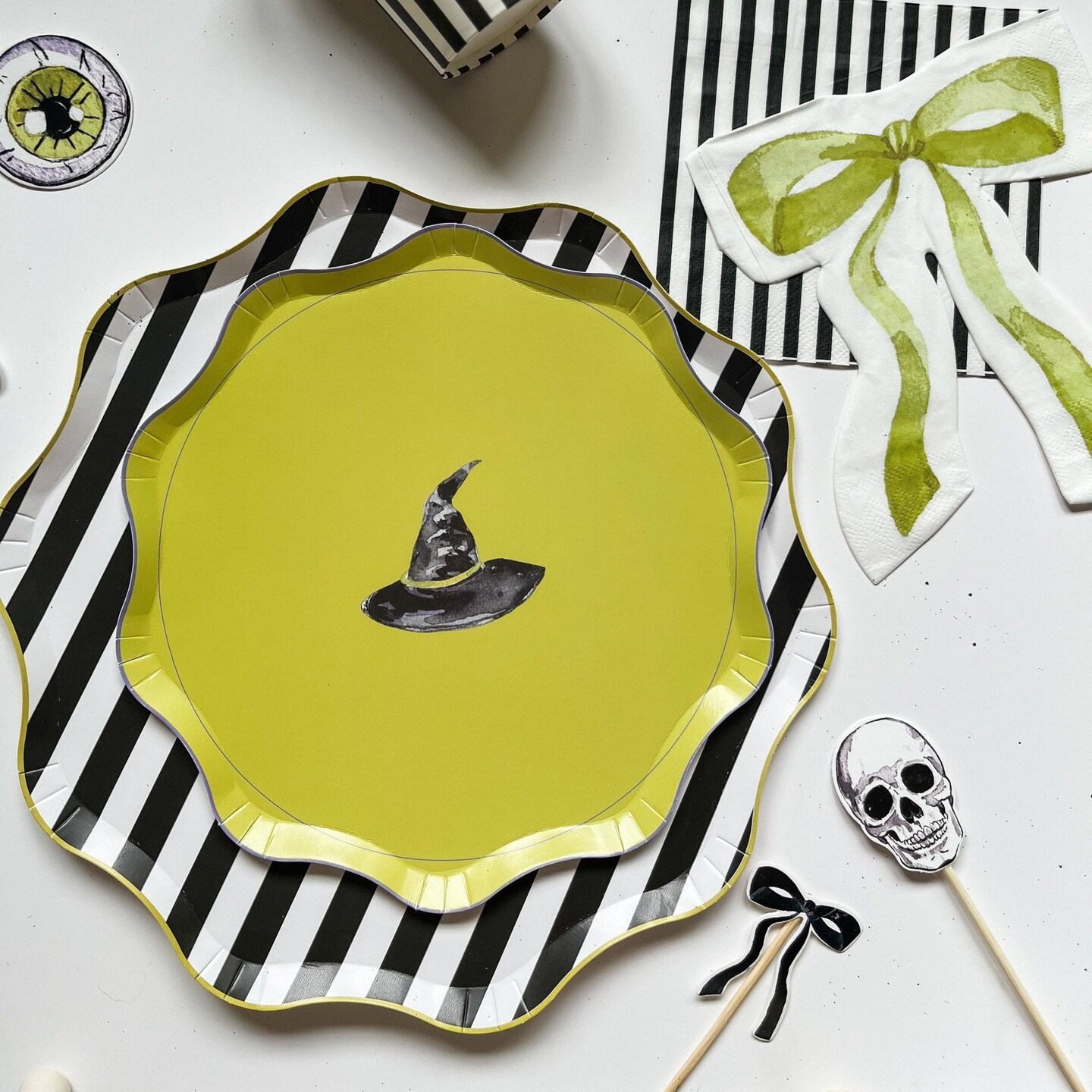 Halloween Solid Dessert Plates (12pcs)