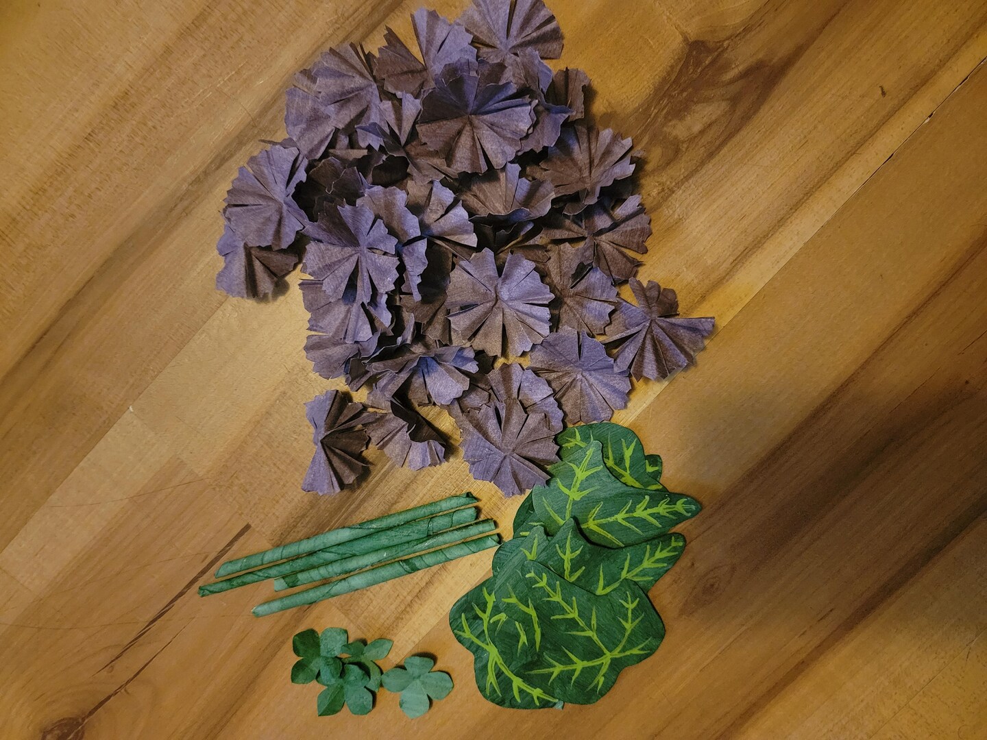 How-To name is Assembly of Carnations Kit