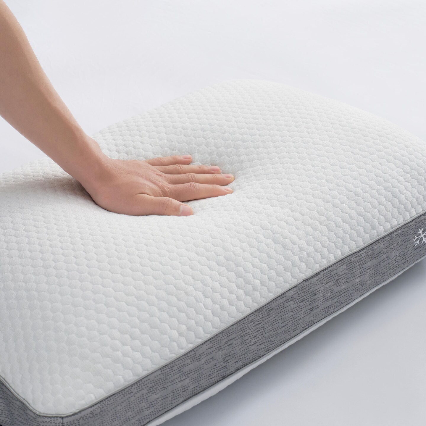 Sleeptone Basics Cooling Pillow