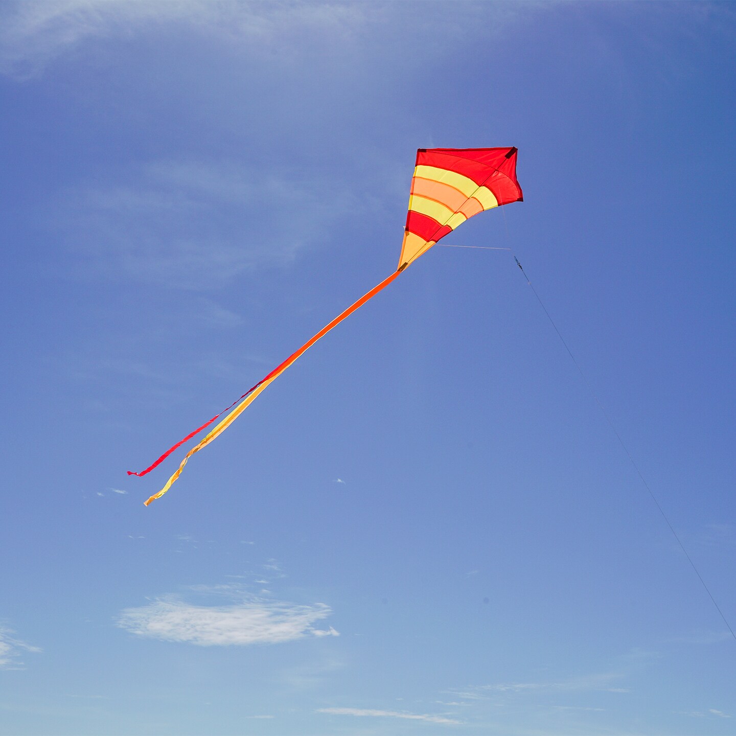 In the Breeze 3301 - Hot Arch 27 Inch Diamond Kite - Single Line - Includes Kite Line and Bag