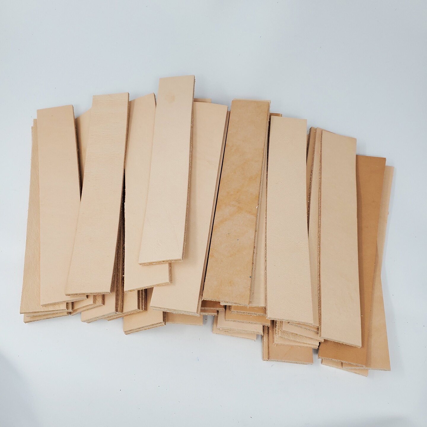 Vegetable-Tanned Leather Strips – 4"–7" Long, 3/8"–1" Wide for DIY Crafts