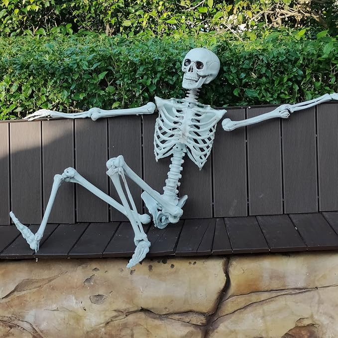 Plastic Human Skeleton Bones with Movable Joints for Halloween Decoration Spooky Scene Party Favors Décor