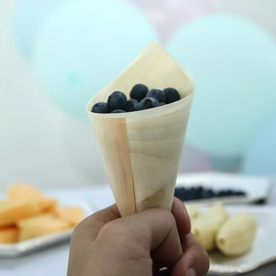 50 pcs 6&#x22; long Natural Wooden Food Serving Cones Wedding Disposable Tableware