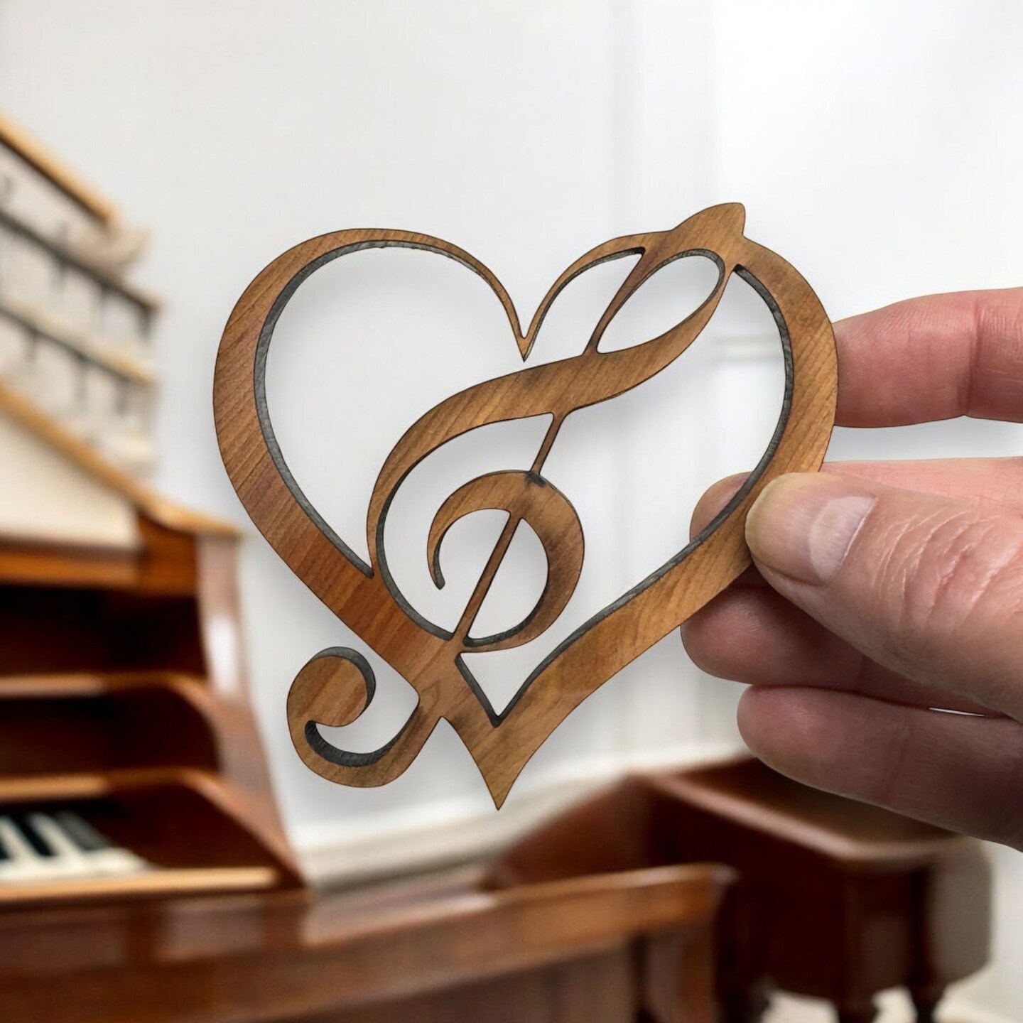 Heart and Treble Clef note - Cedar Ornament Heart and Treble Clef note - Cedar Ornament
