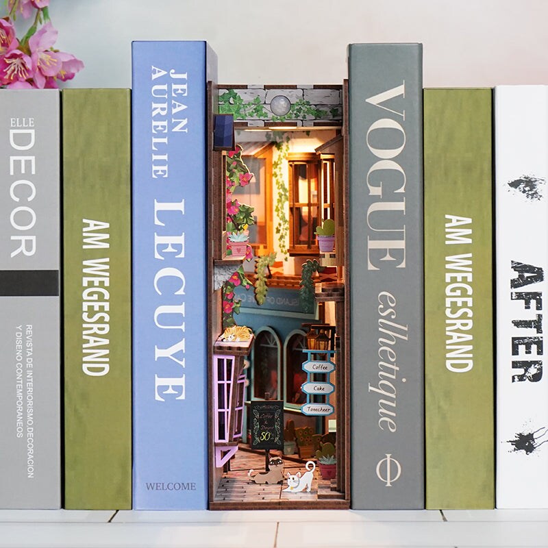 DIY Miniature Kit Book Nook | Island of Love