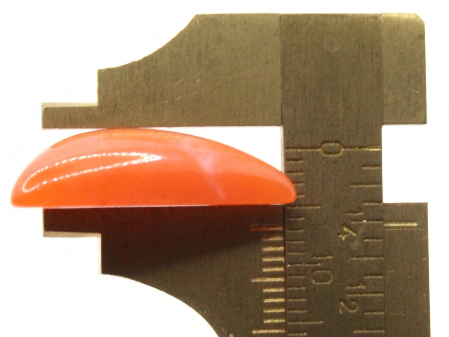 4 23mm Red Triangle Vintage Lucite Plastic Flatback Cabochons