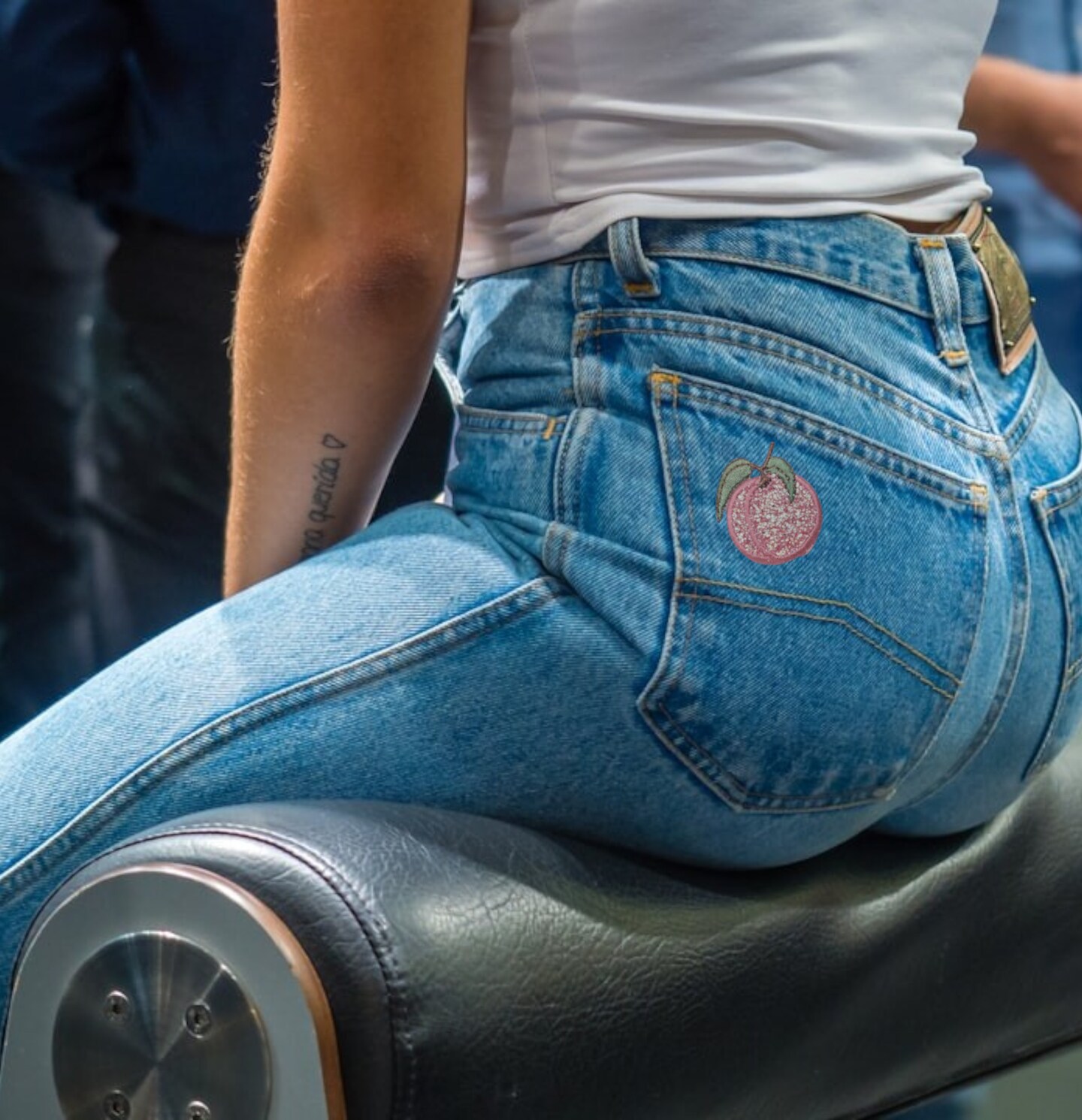 Peach, Fruit, Glitter, Embroidered, Iron on Patch