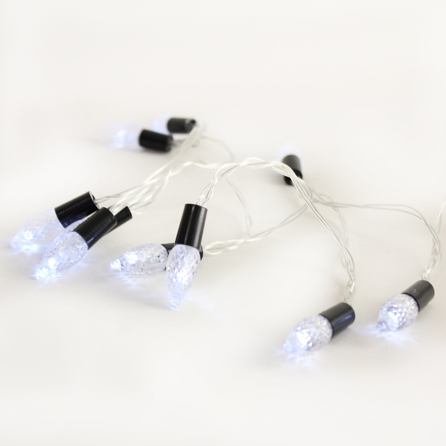 Perfect Holiday 10 LED LIGHT SET W/XMAS REFLECTOR, INDOOR, 30CM LEAD WIRE, 15CM BULB SPACING, 2 A