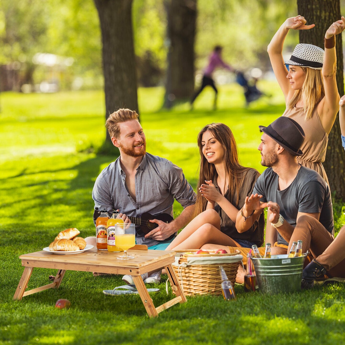 Wicker Laptop Lap Tray with Adjustable Legs and Tilting Heat-dissipation Top- Natural