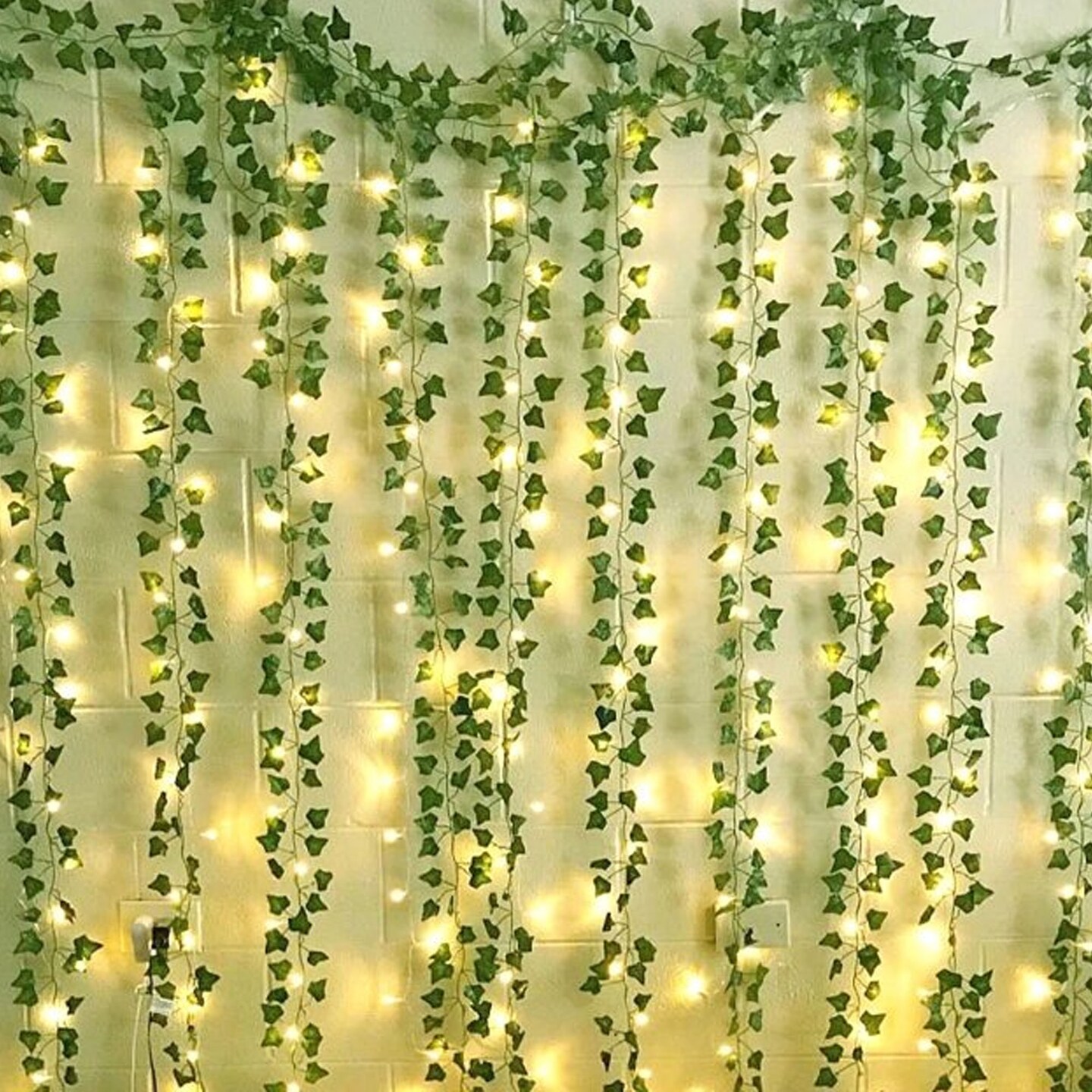 66LED IVY Leaf Curtain 1M(W) x 1.6M(L) 6 Strands Warm White Battery Operated
