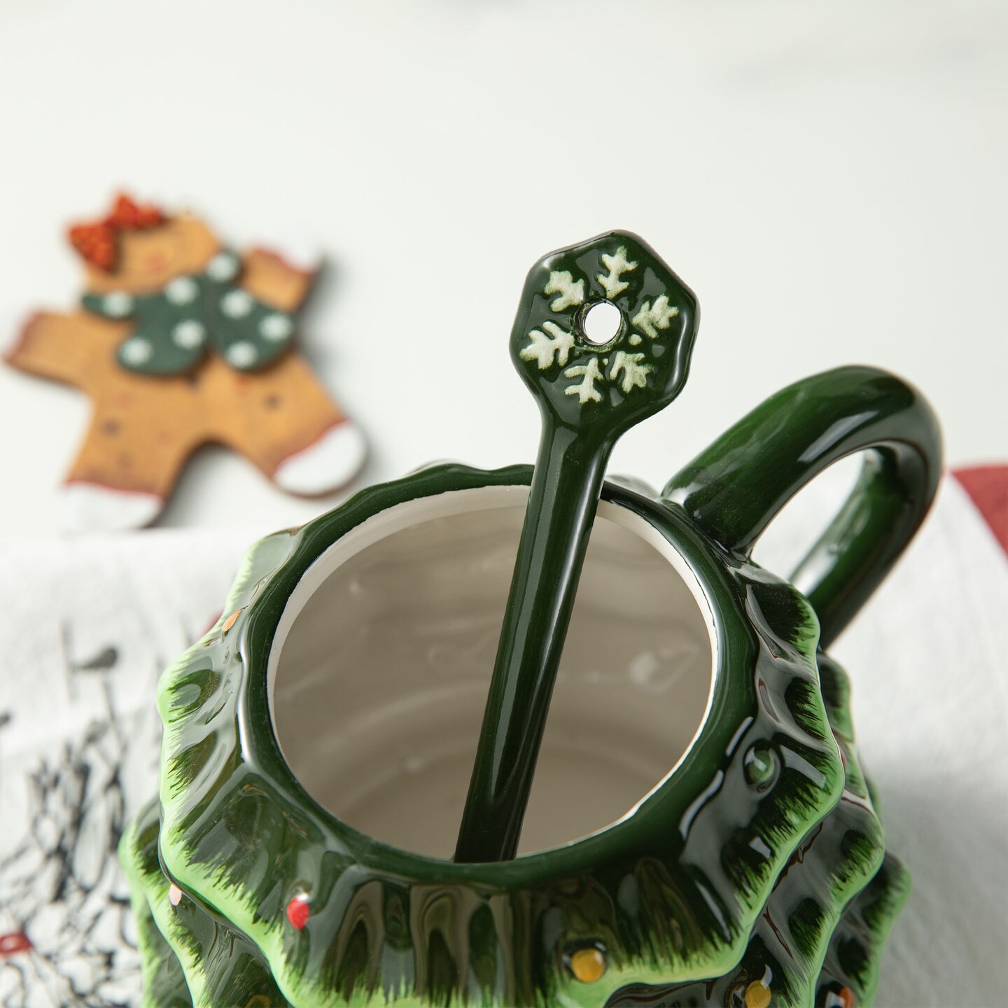 Christmas Ceramic Mug with Lid and Spoon