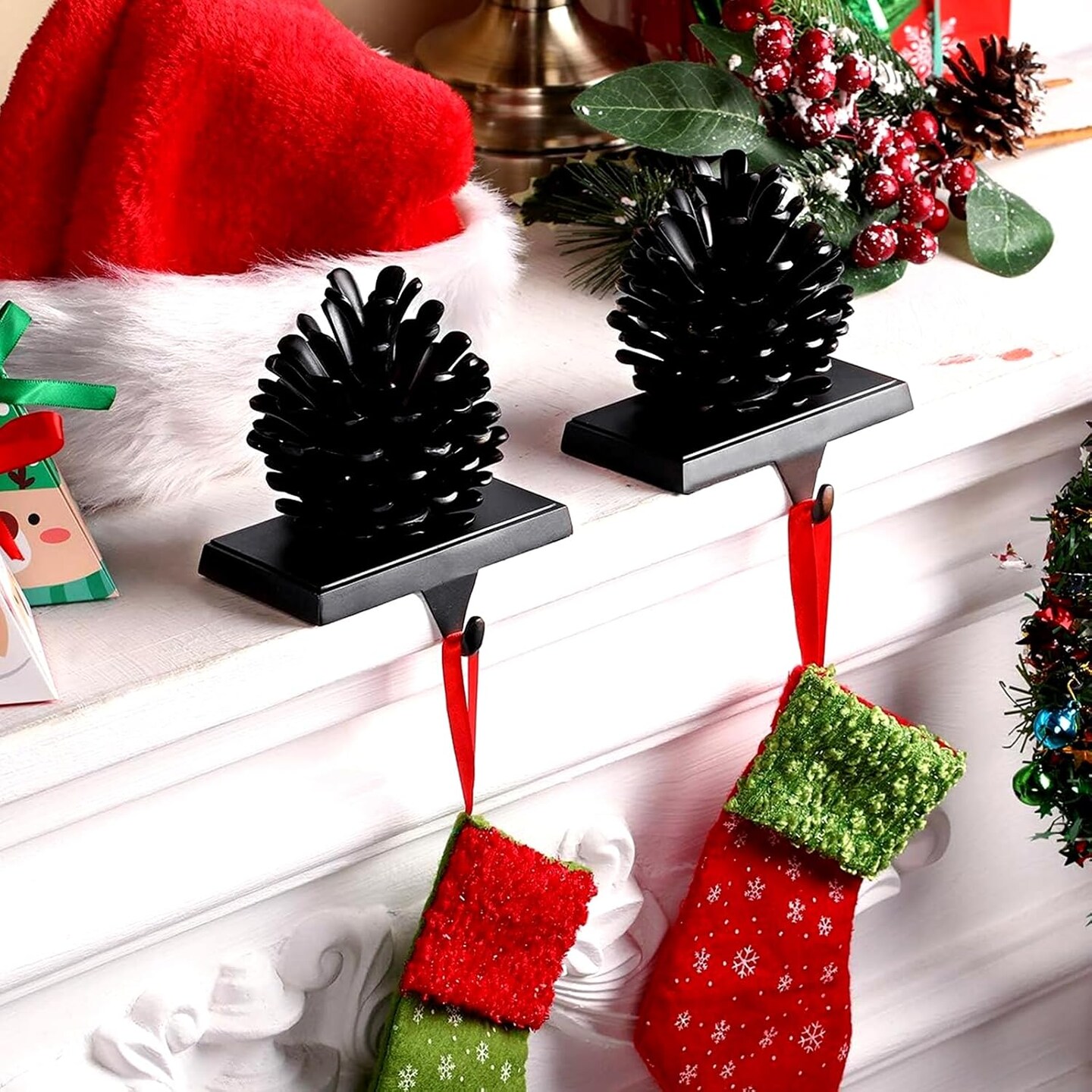 Christmas Stocking Holders, Mantel Stocking Hangers, Weighted Metal Hanging Hooks, Stocking Holders Bases for Mantel, Fireplace Xmas Party Decoration (Black, 4 Pcs)