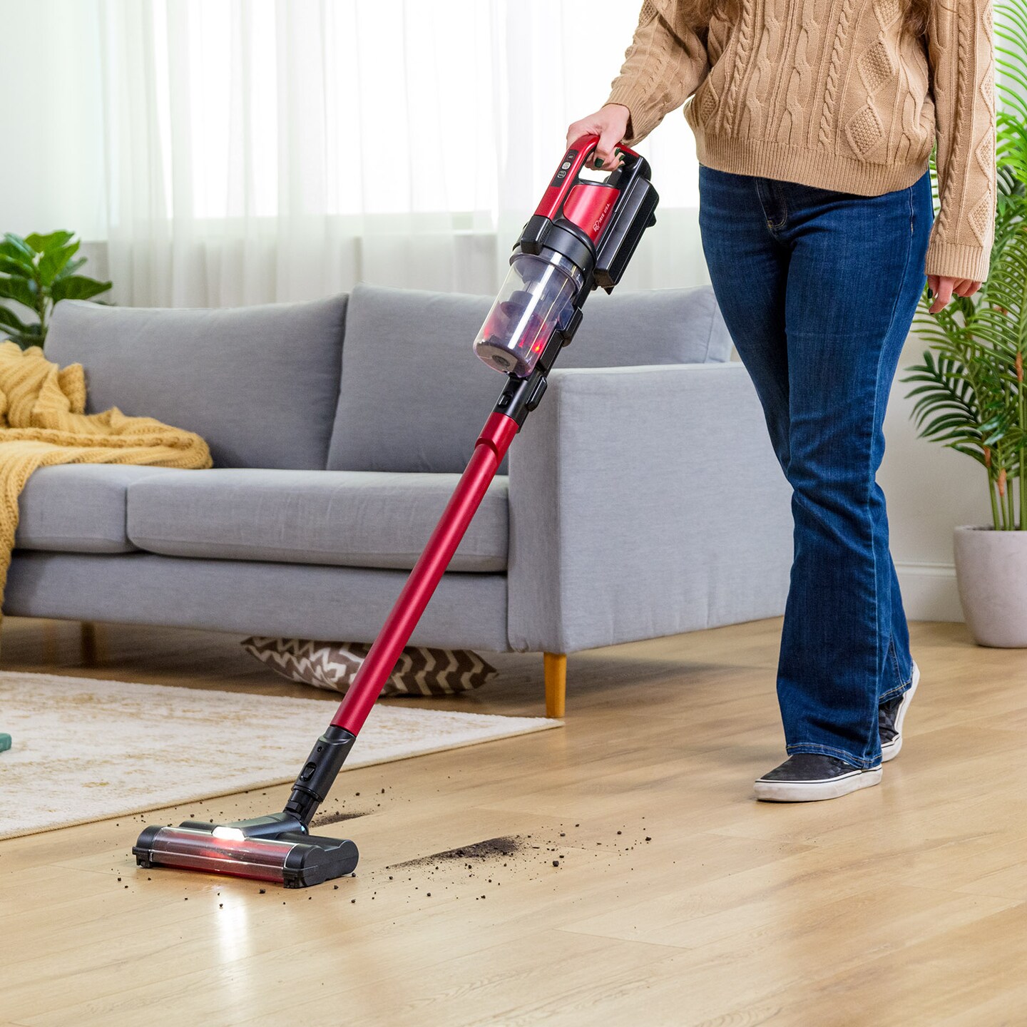 IRIS USA Cordless Stick Vacuum Cleaner - Black/Red