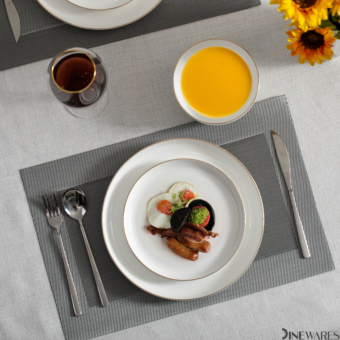 Perlaceo Luxurious Collection of White with Gold Rim Bone China Dinnerware Set - Lightweight and Durable - Service for 4 or 8, Including Dinner Plates, Salad Plates, and Cereal or Soup Bowls